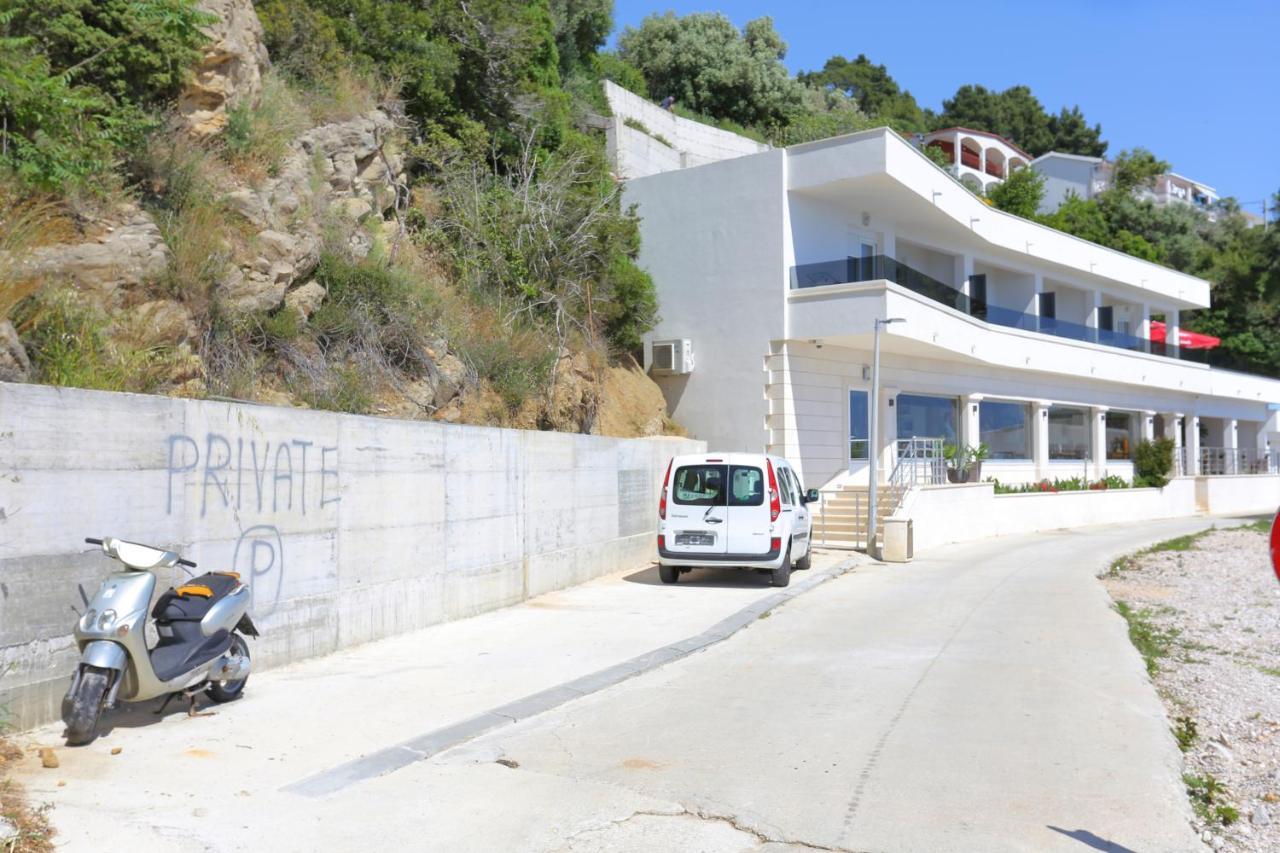 Family Friendly Apartments With A Swimming Pool Zivogosce - Porat, Makarska - 18150 Exterior foto